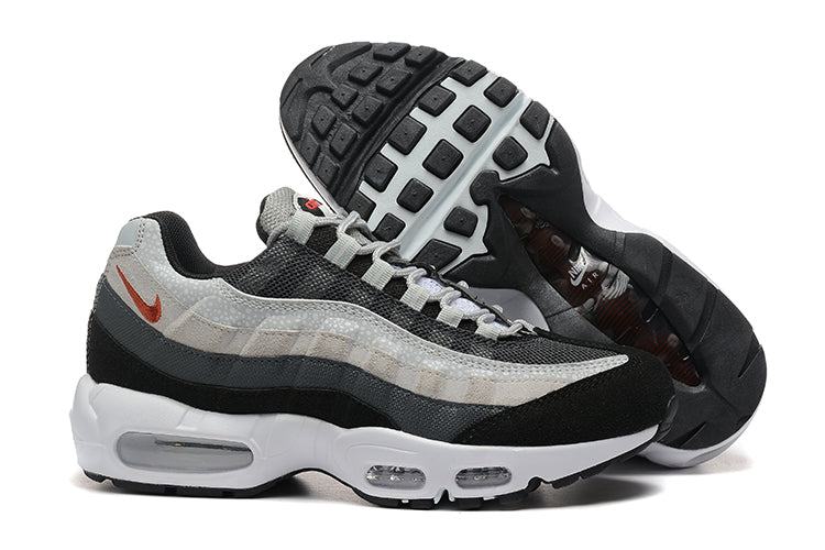 Nike Air Max 95
Wolf Grey Rugged Orange