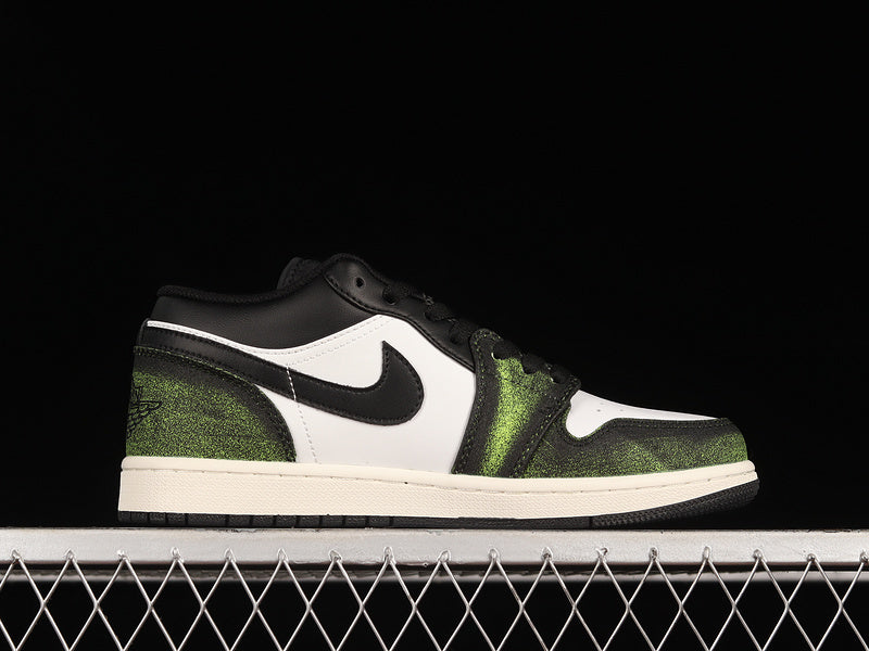 Jordan 1 Low
Wear Away Electric Green