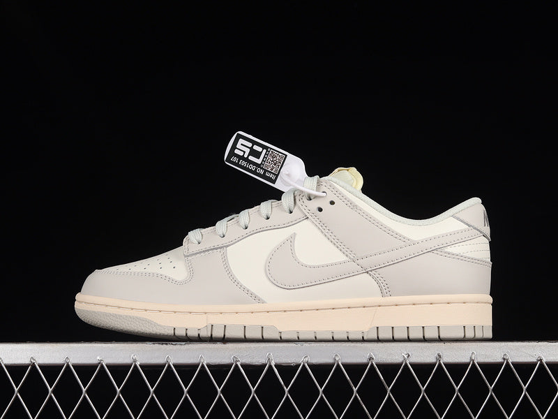 DUNK LOW SAIL LIGHT BONE