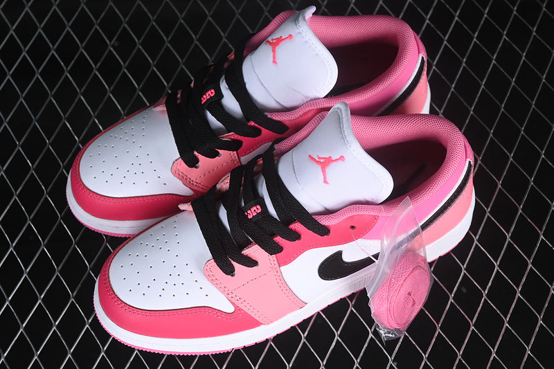 Jordan 1 Low
Pink Red (GS)