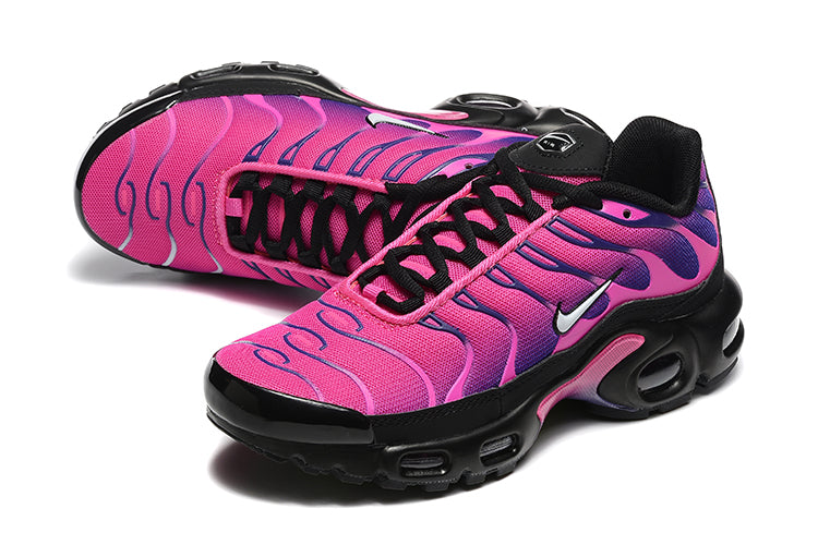 Nike Air Max Plus
Rebellious Air Fireberry