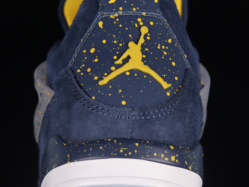 Air Jordan 4 Retro Michigan (PE)