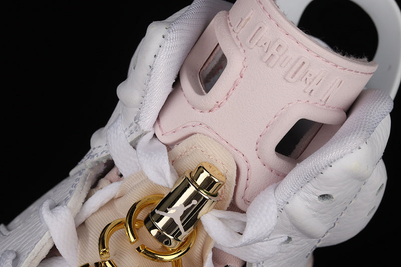 Jordan 6 Retro
Gold Hoops