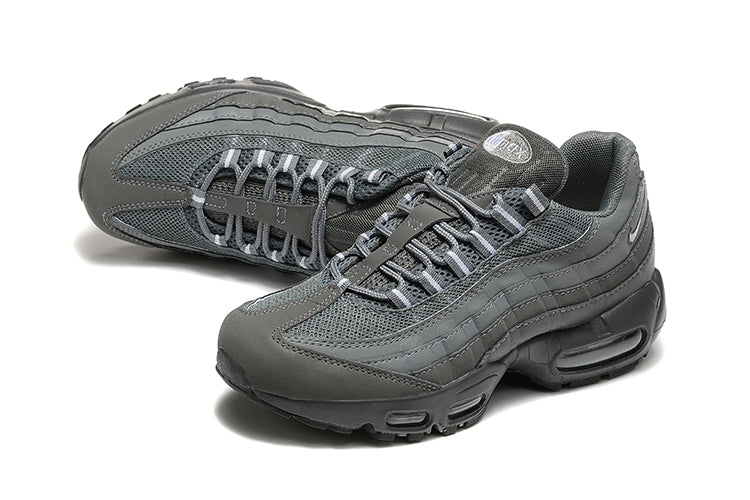 Nike Air Max 95 Essential
Cool Grey