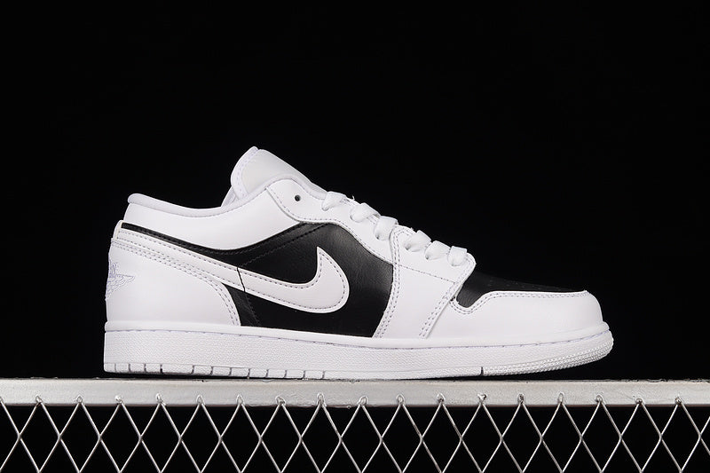 Jordan 1 Low
Panda