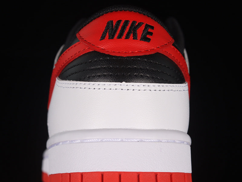 Nike Dunk Low Retro
White Black University Red