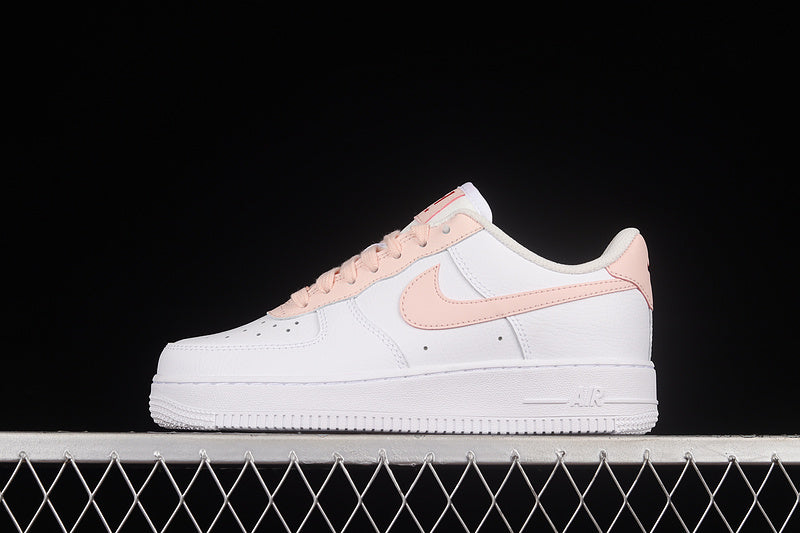 Nike Air Force 1 Low
Pale Coral