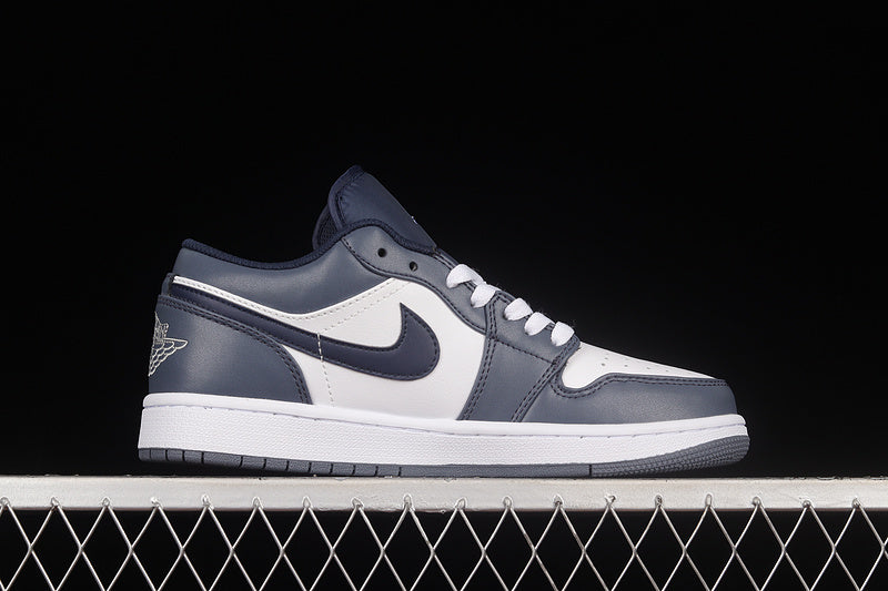 Jordan 1 Low
Ashen Slate