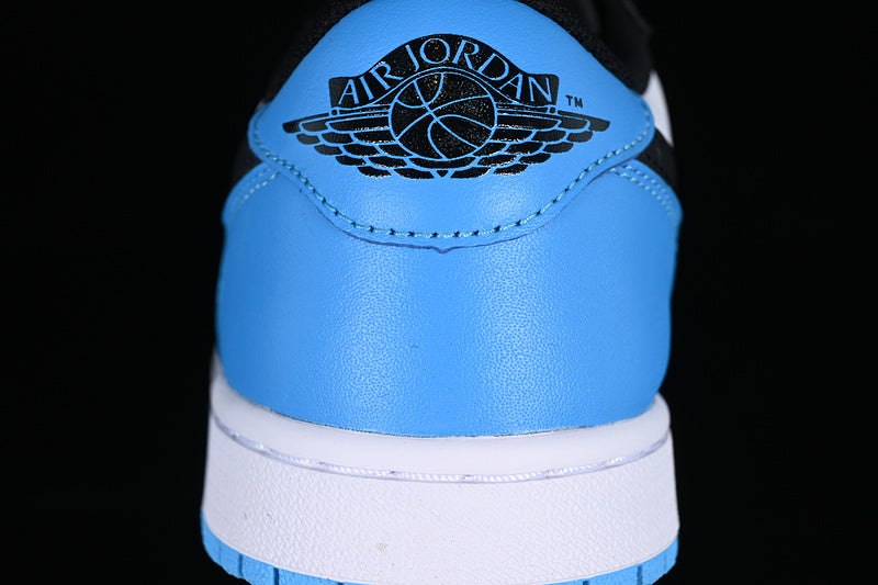 Jordan 1 Retro Low OG
Black Dark Powder Blue