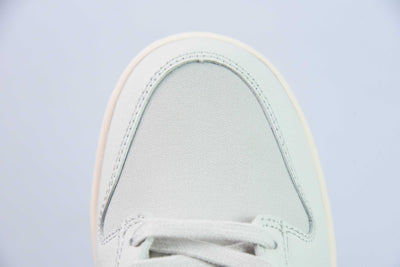 Dunk Low Premium Light Orewood Brown