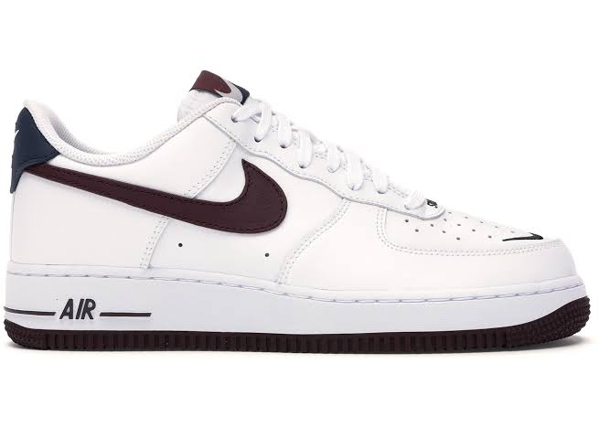 Nike Air Force 1 Low
Obsidian/White-University Red