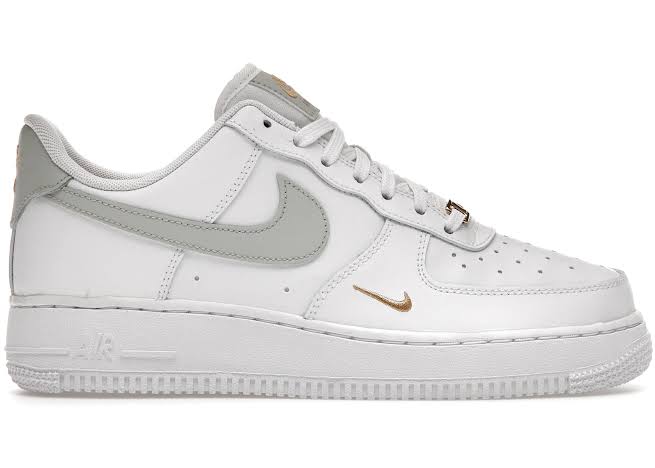 Nike Air Force 1 Low
White Grey Gold