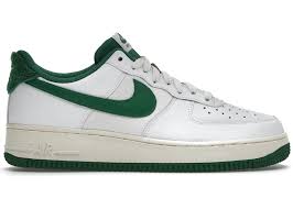 Nike Air Force 1 Low '07
White Pine Green