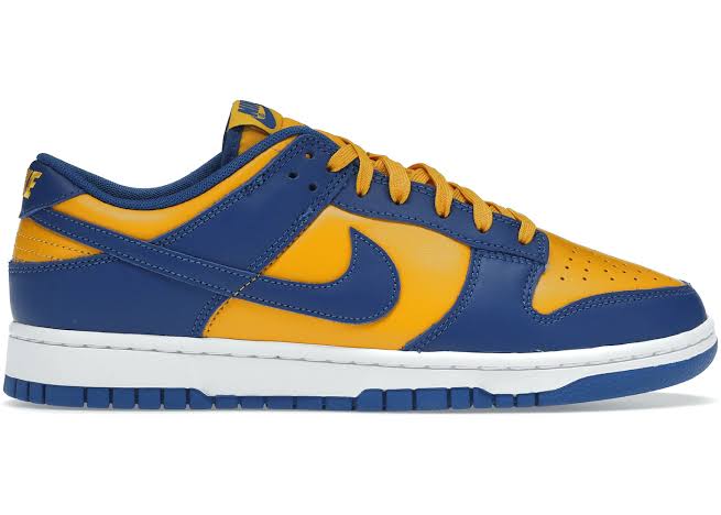 Nike Dunk Low
UCLA