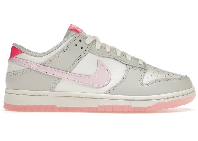 Nike Dunk Low
520 Pack Pink