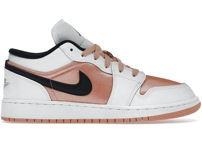 Jordan 1 Low
White Light Madder Root (GS)