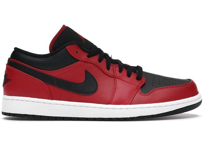 Jordan 1 Low
Reverse Bred Pebbled Swoosh