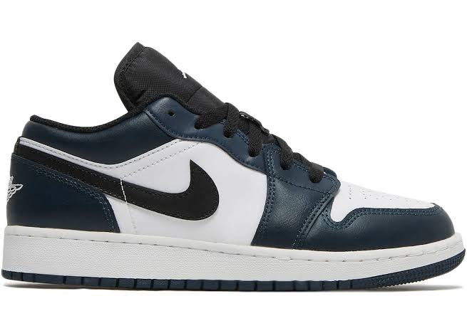 Jordan 1 Low
Armory Navy (GS)