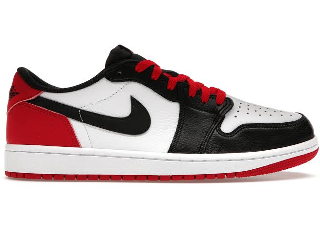 Jordan 1 Retro Low OG
Black Toe (2023)