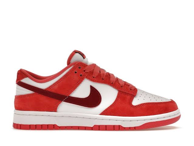 Nike Dunk Low Valentine's Day 2024