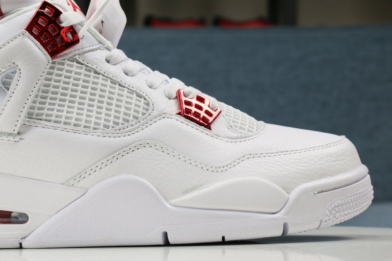 Jordan 4 Retro Metálico Vermelho