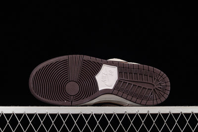 SB Dunk Low Desert Sand Mahogany