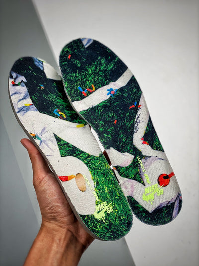 NIKE SB DUNK LOW MUMMY HALLOWEEN