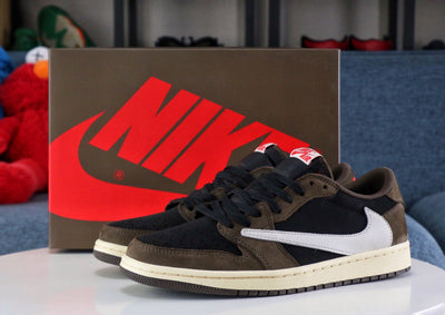 Jordan 1 Retro Low OG SP Travis Scott
