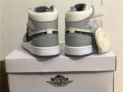 Jordan 1 Retro High Dior