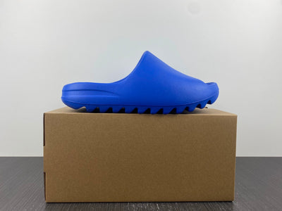 Yeezy Slide Azure
