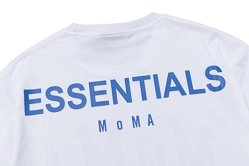 Camiseta Fear Of God Essentials MoMa Branco