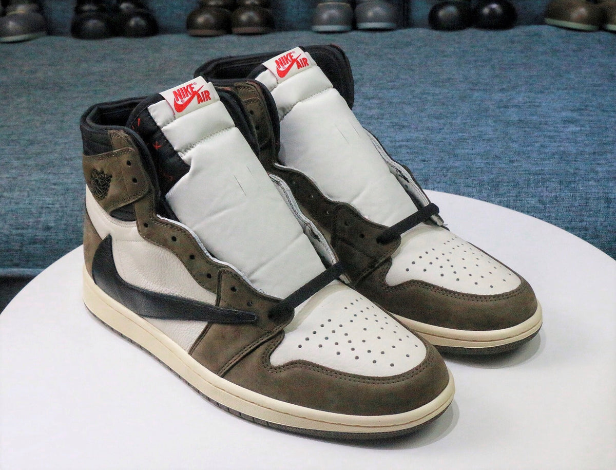 Jordan 1 Retro High Travis Scott