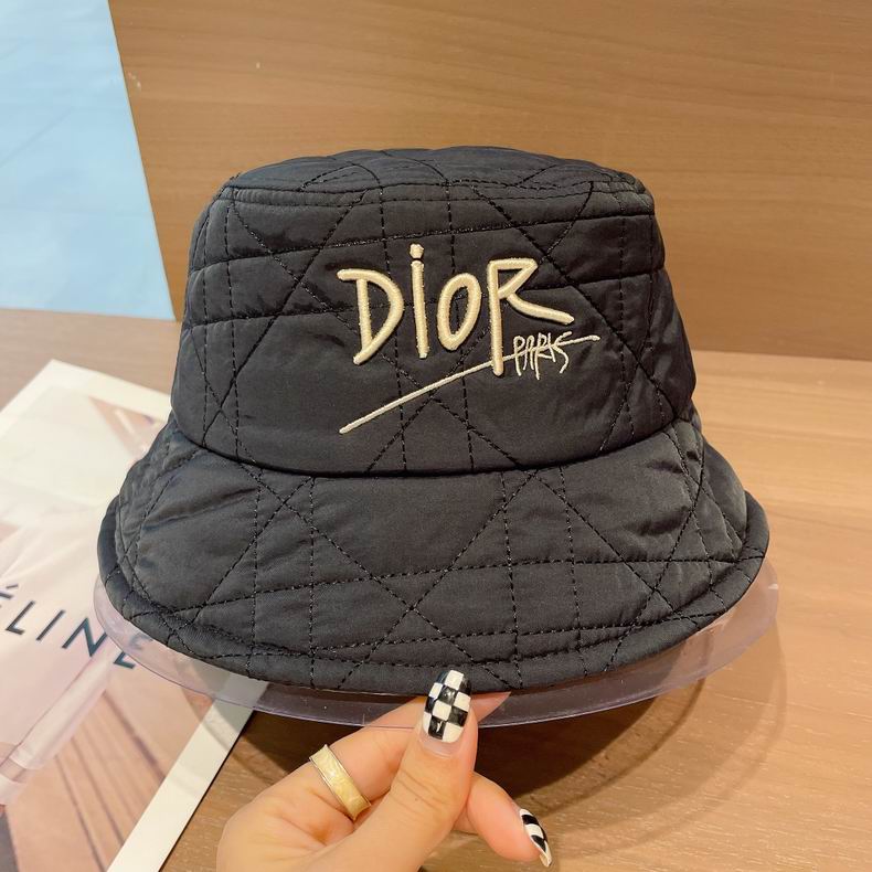 Bucket Dior 8