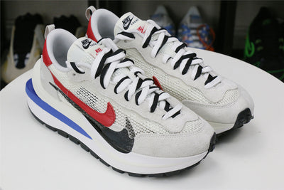 Nike Vaporwaffle sacai Sport Fuchsia Game Royal