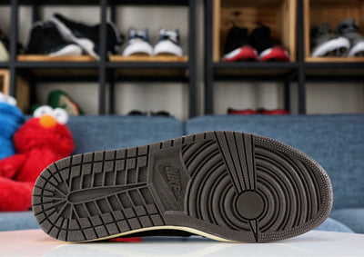 Jordan 1 Retro Low OG SP Travis Scott