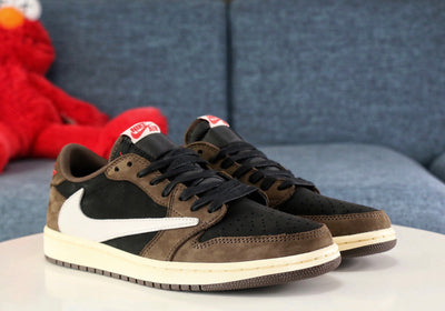Jordan 1 Retro Low OG SP Travis Scott
