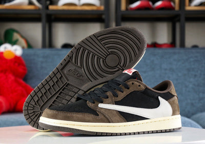 Jordan 1 Retro Low OG SP Travis Scott