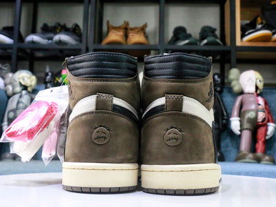 Jordan 1 Retro High Travis Scott