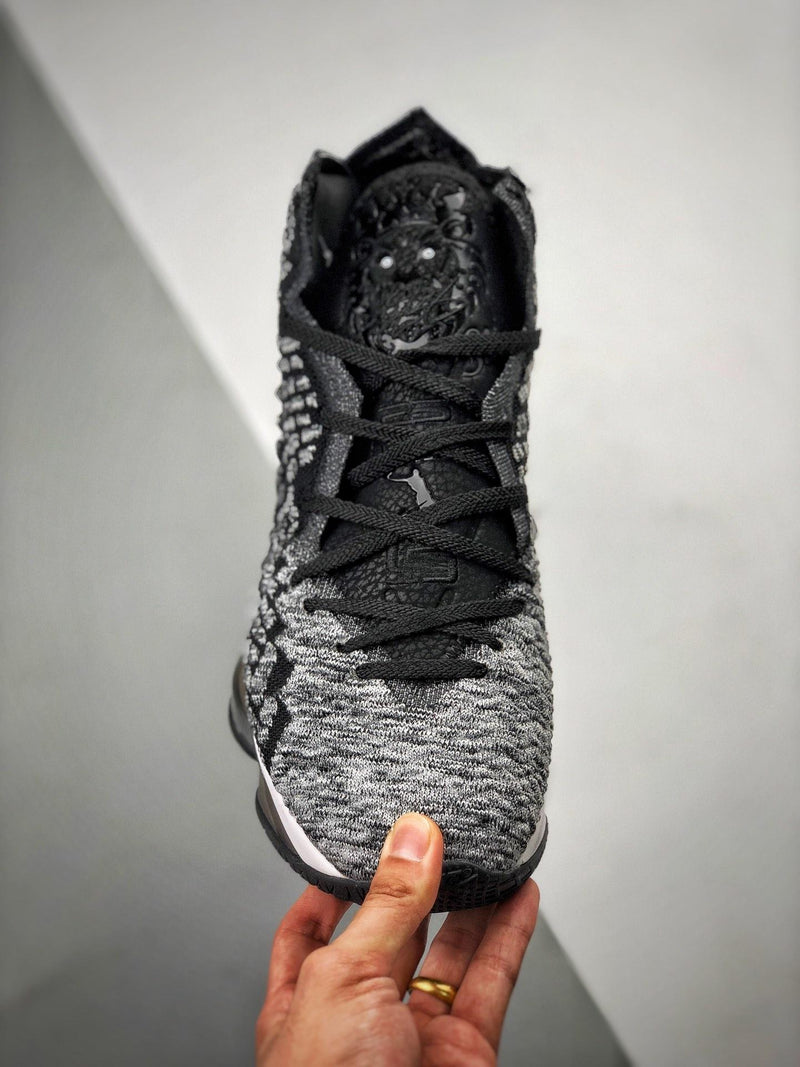 Nike LeBron 17 Black White