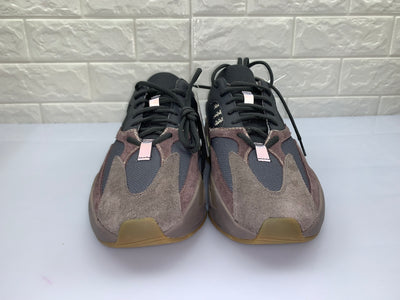 Tênis Adidas Yeezy 700 "Mauve"